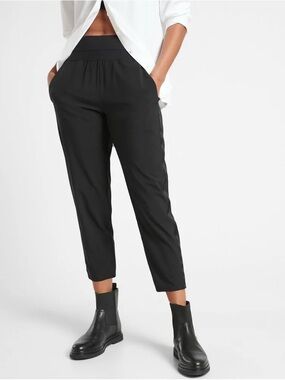 Athleta Black Cropped Elastic-Waist Ankle Pants